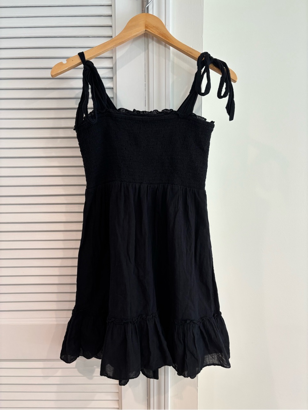 aerie Black Tie-Shoulder Sundress with Ruffled Hem